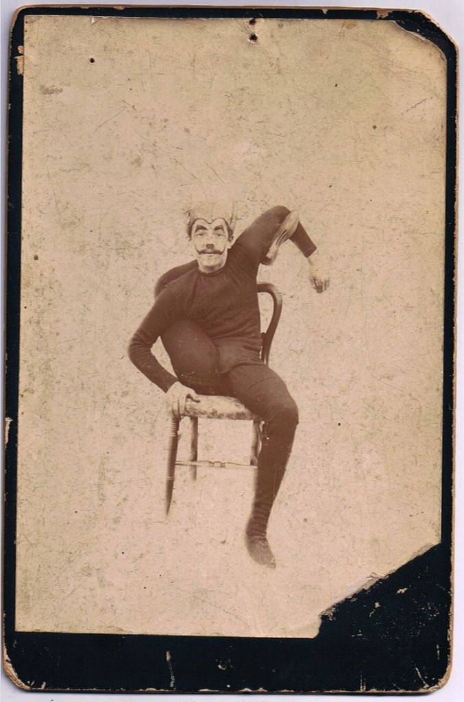 ludzie pokazywani w cyrkach i na wystawach w XIX w. akrobata cyrkowy XIX w.