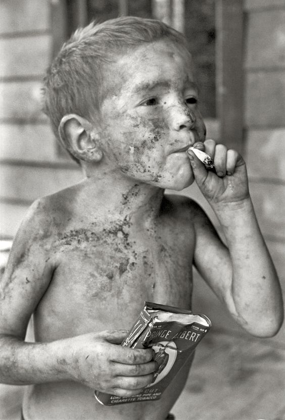 Jak dawniej palono papierosy. » Blog Historia - Blog 